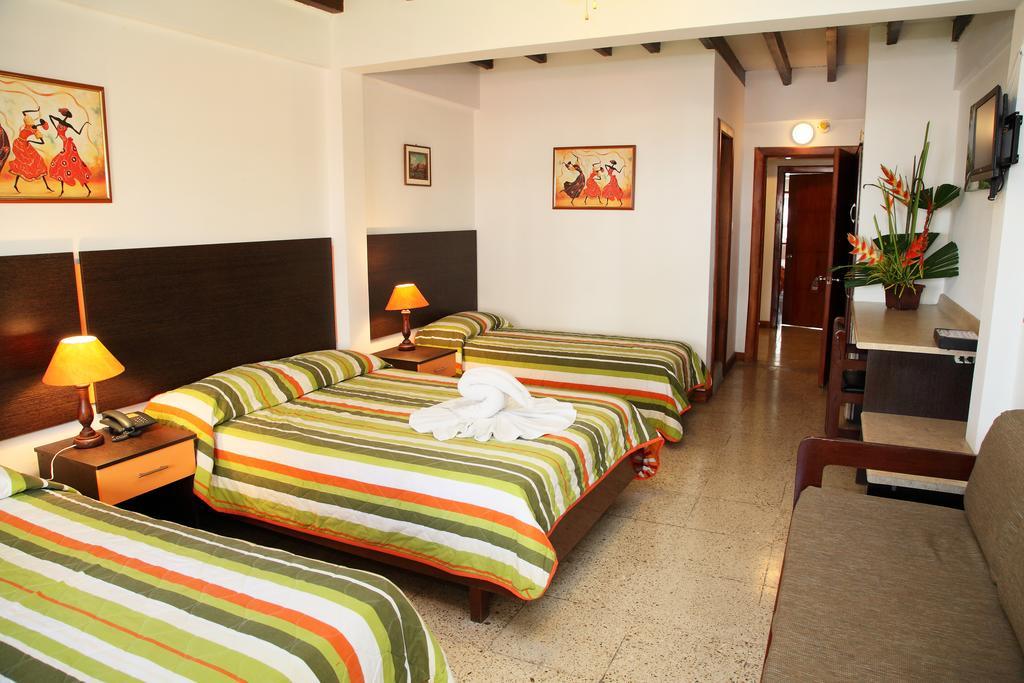 Hotel Puerto Ballesta ตอนซูปา ภายนอก รูปภาพ
