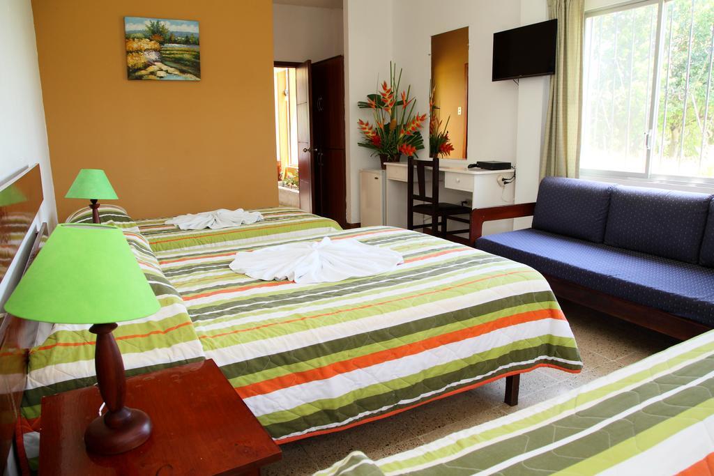 Hotel Puerto Ballesta ตอนซูปา ภายนอก รูปภาพ