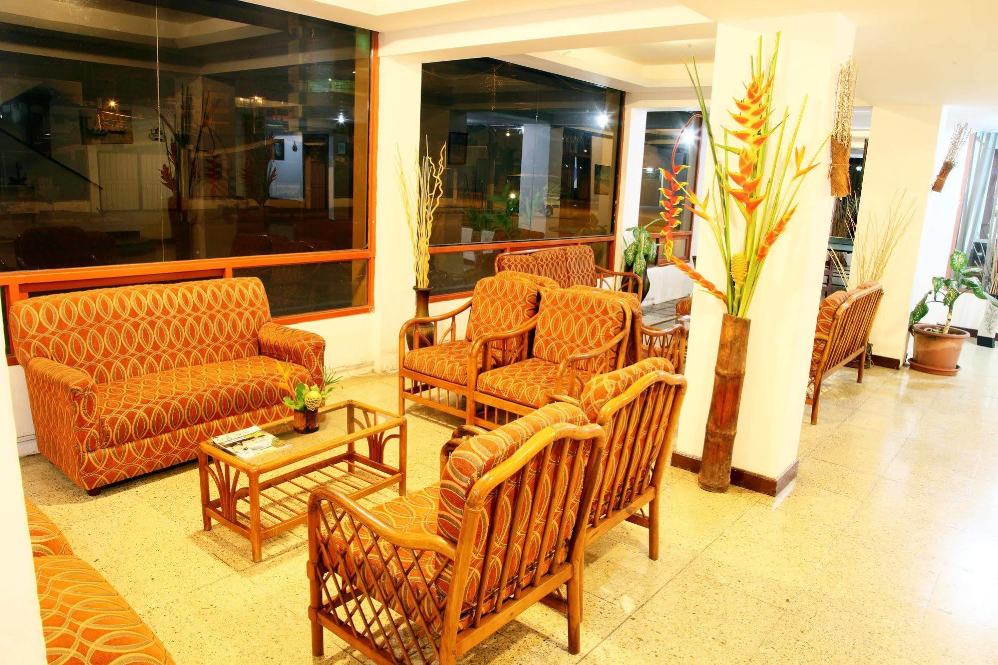 Hotel Puerto Ballesta ตอนซูปา ภายนอก รูปภาพ