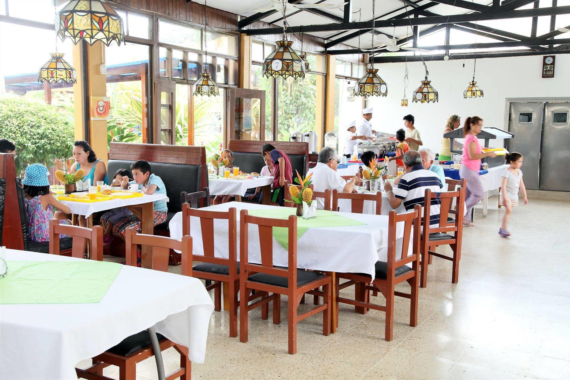 Hotel Puerto Ballesta ตอนซูปา ภายนอก รูปภาพ