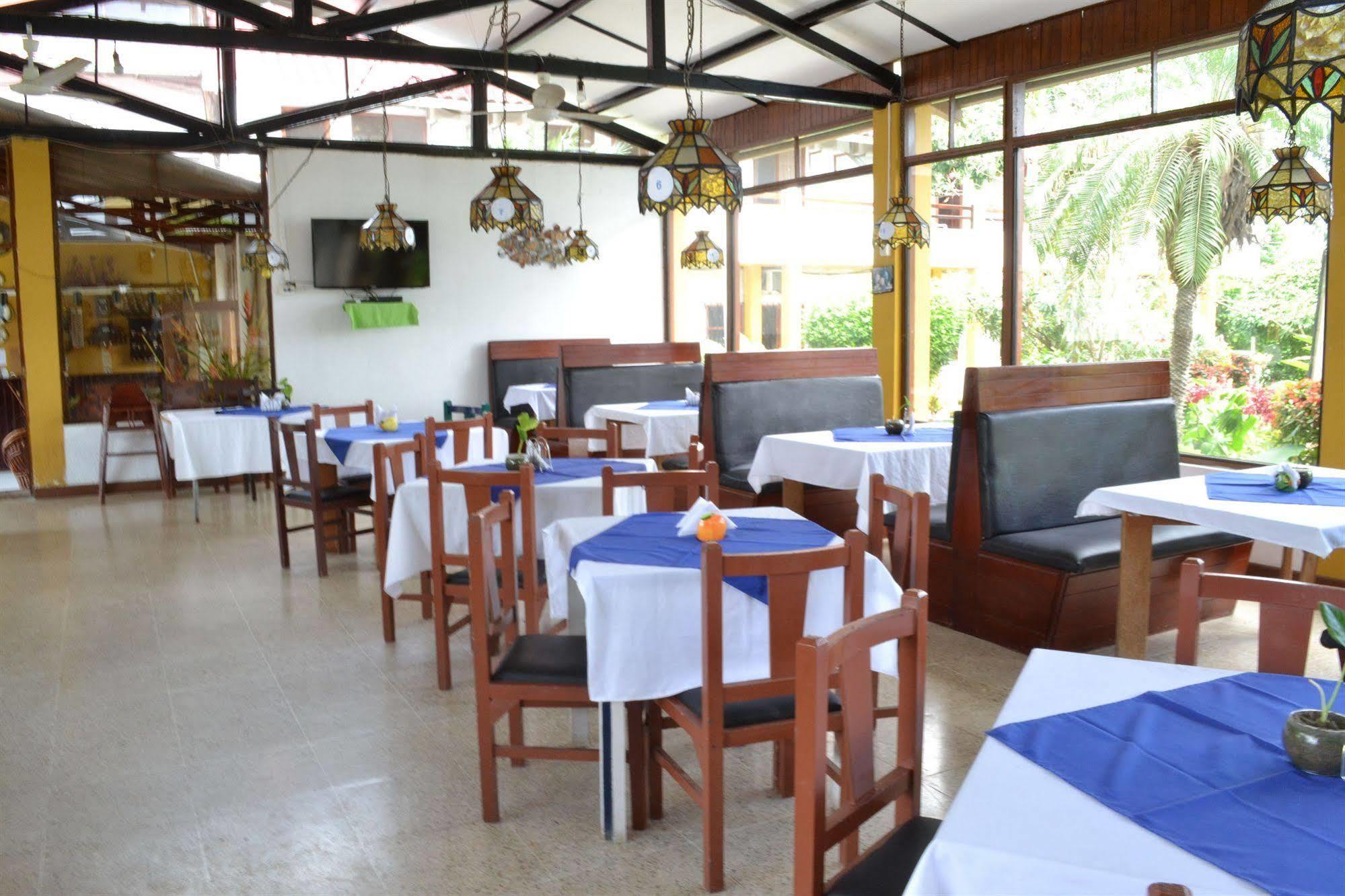 Hotel Puerto Ballesta ตอนซูปา ภายนอก รูปภาพ