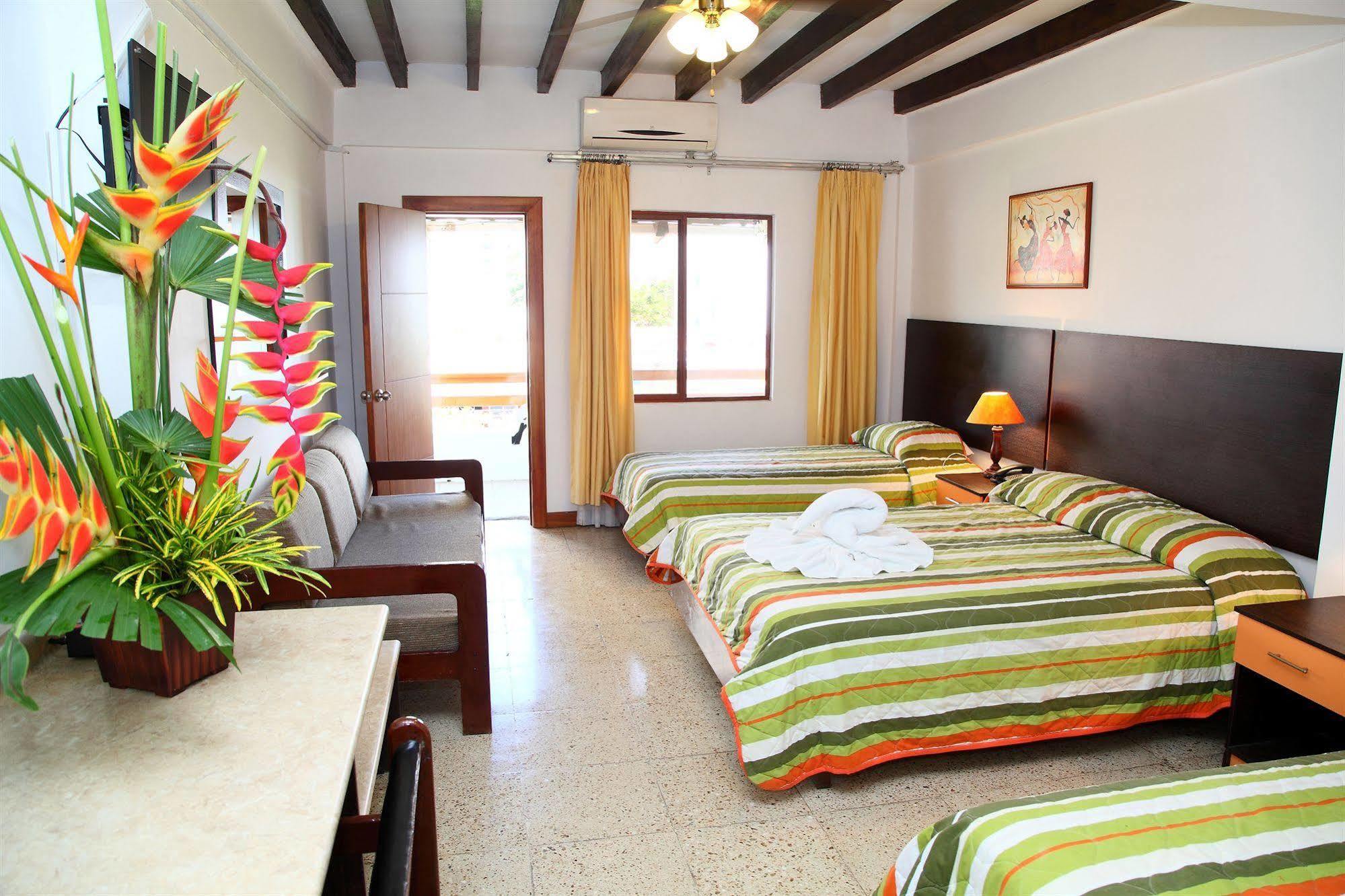 Hotel Puerto Ballesta ตอนซูปา ภายนอก รูปภาพ