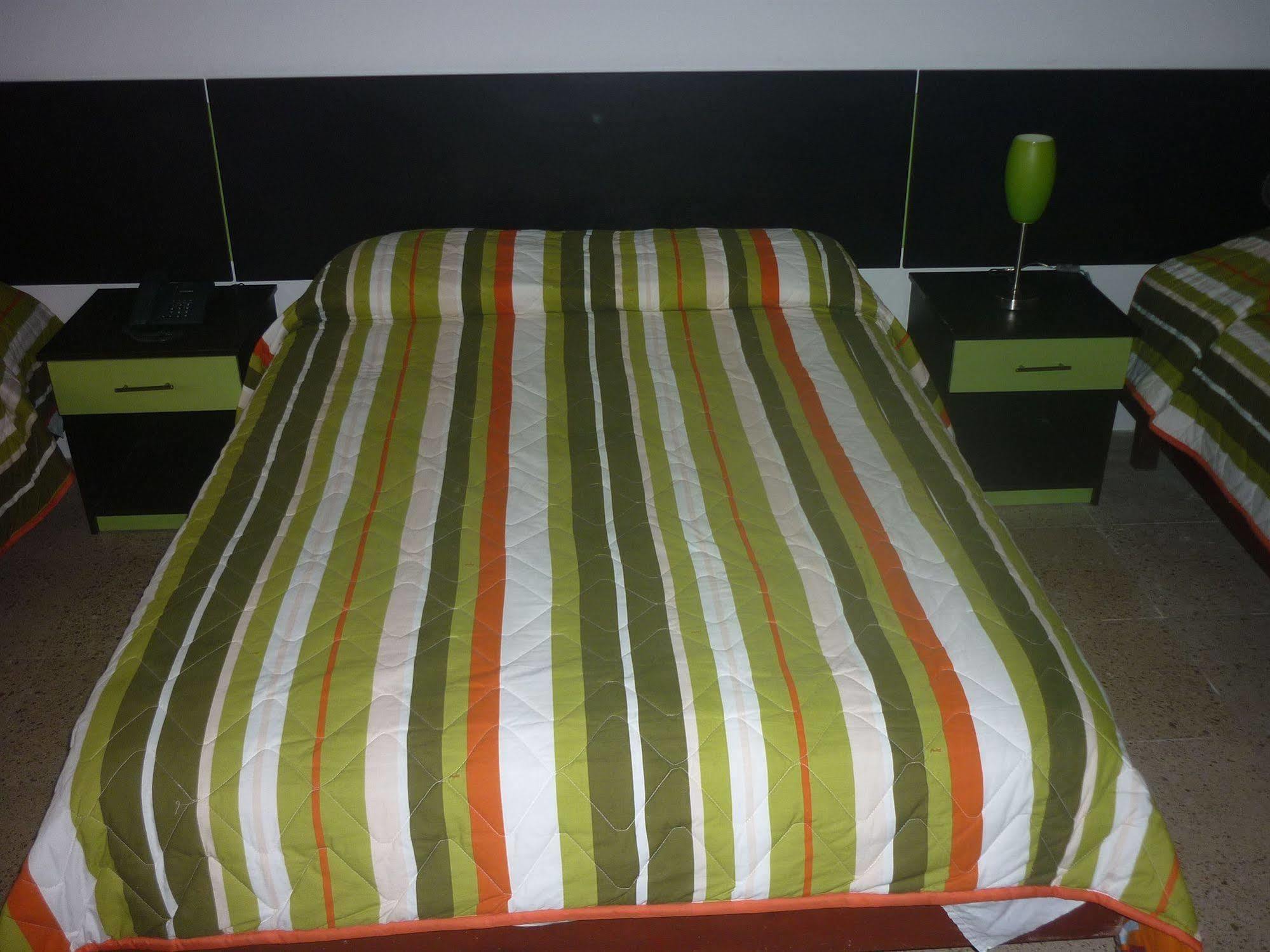 Hotel Puerto Ballesta ตอนซูปา ภายนอก รูปภาพ